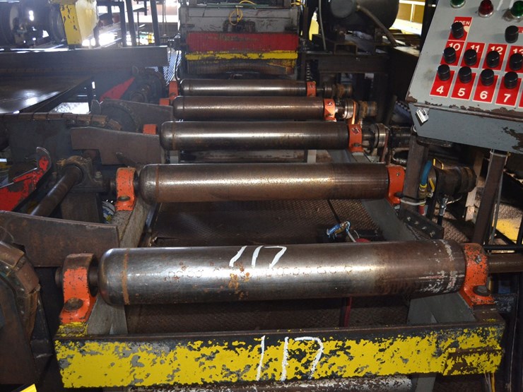 ligna-6"x32"-2-saw-edger-w/-2-movable-saws-w/-8'-infeed-rollcase-w/-20'-single-belt-tailing-outfeed-w/-hydrualic-setworks-w/-2-line-lazer-lite-system-sn#f161760-image-7