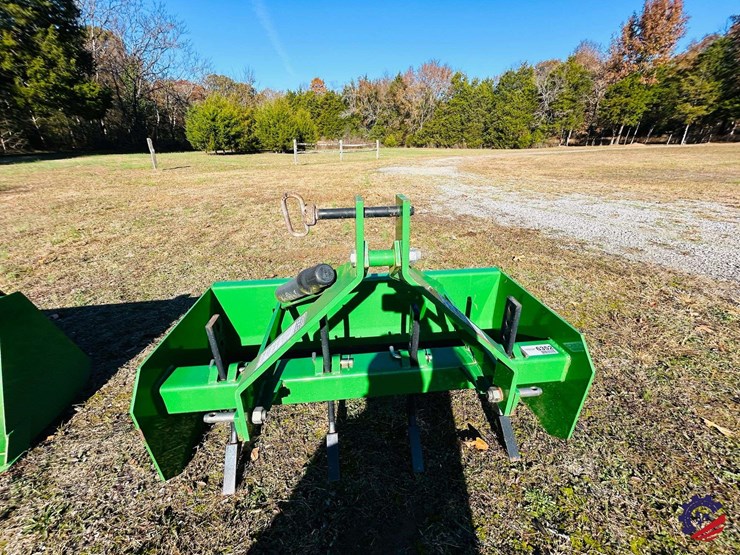 2016-john-deere-1025r-image-114