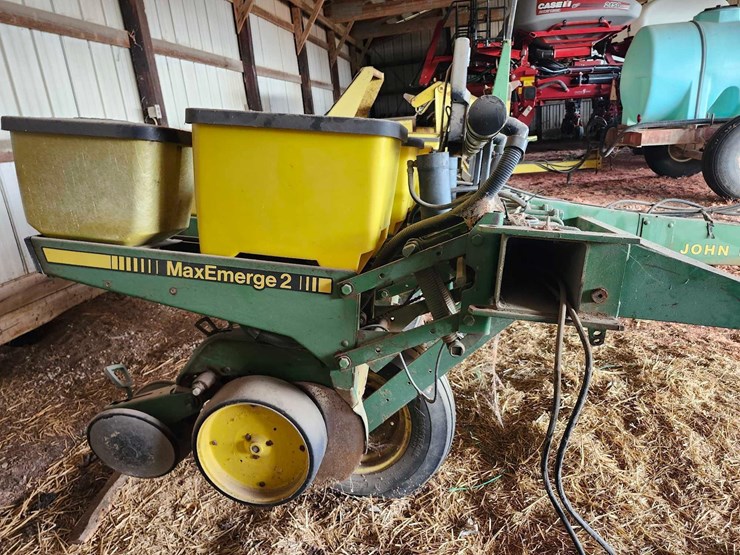 john-deere-7200-image-4