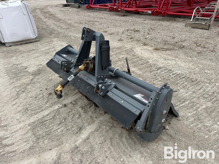 titan-uh-72-3-pt-tiller-image-2