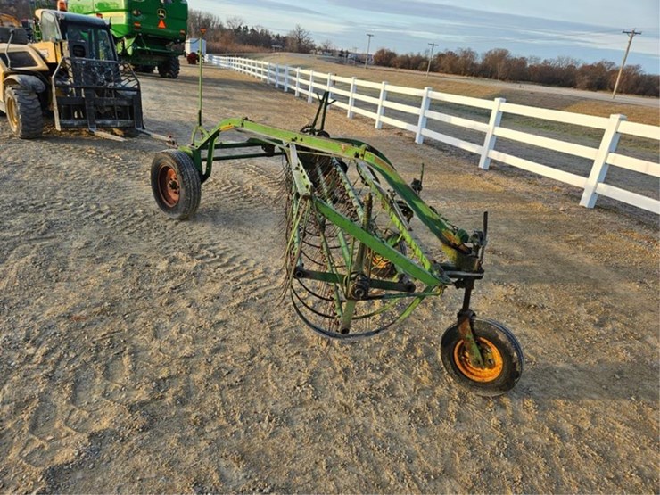 #3421-•-john-deere-pull-hay-rake,-ground-drive-image-3