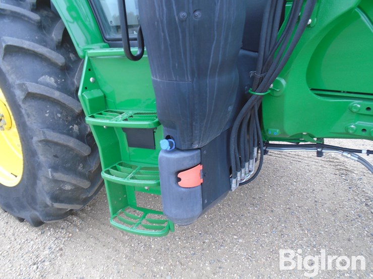 2023-john-deere-6155m-image-19