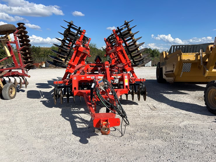 #206689-•-kuhn-8005-excellerator-image-3