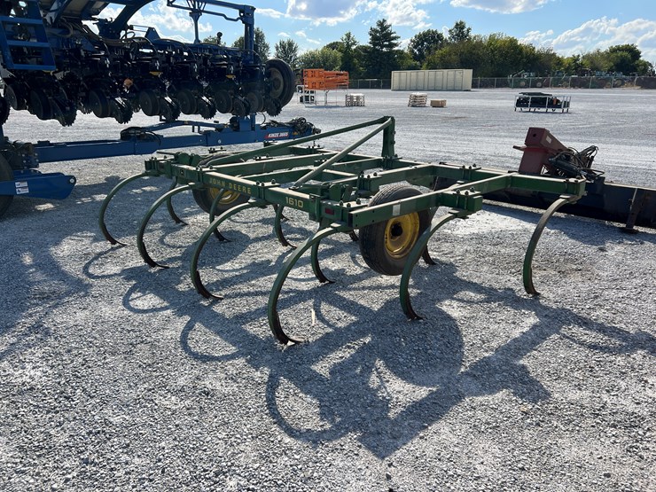 john-deere-1610-image-4