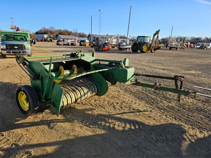 john-deere-14t-image-7