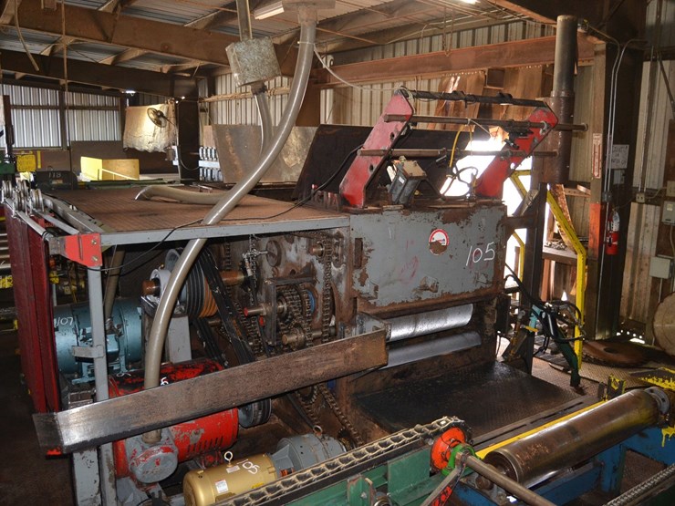 ligna-10"x36"-top-arbor-gang-saw-w/-quick-change-door-w/-chrome-press-rolls-w/-14'-hands-off-infeed-w/-positions-system-w/-cant-turner-w/-2-line-lazer-lites-w/-controls-image-9