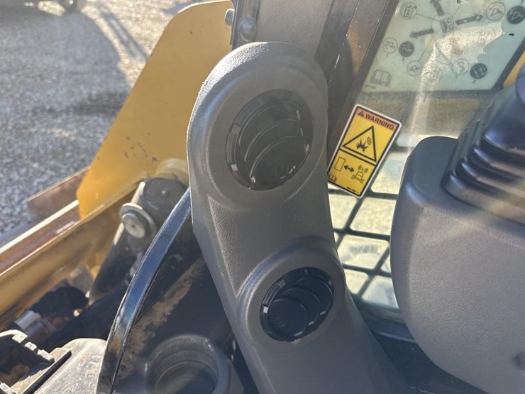 caterpillar-226d3-image-38