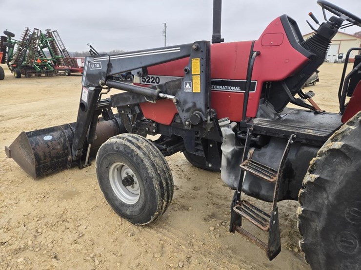 case-ih-5220-image-13