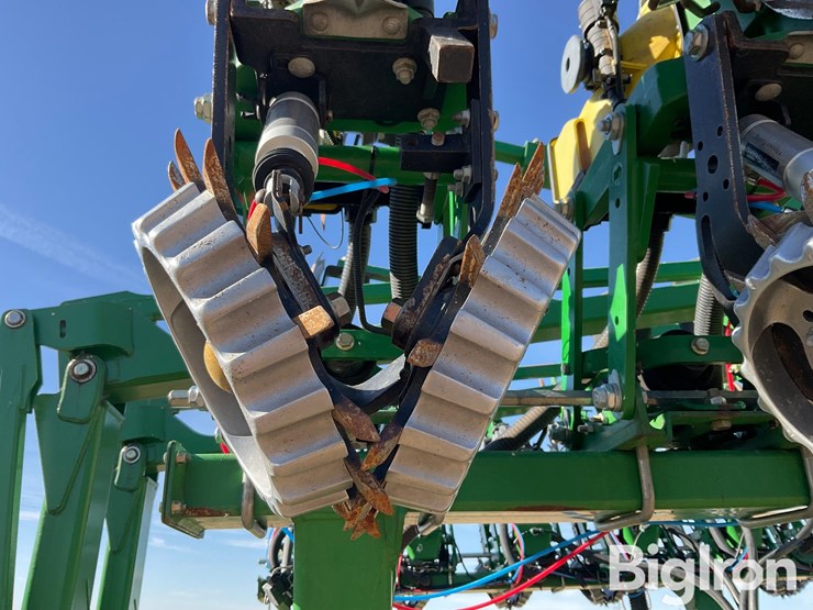 2010-john-deere-1790-image-20