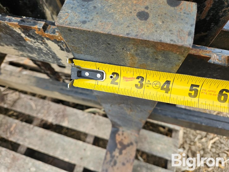 gnuse-f-40-3-pt-forklift-image-15