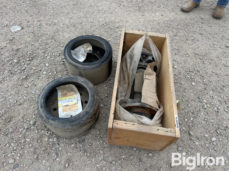 john-deere-9000t-mid-roller-assembly-spindle-&-wheels-image-6