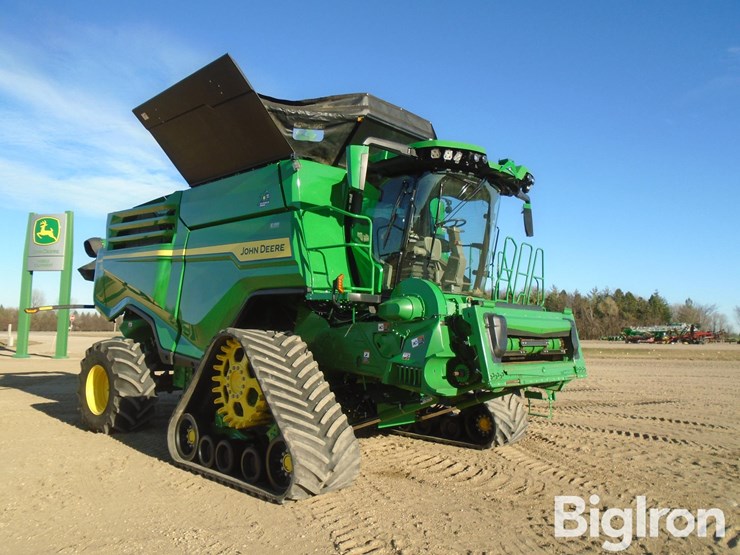 2022-john-deere-x9-1000-image-3