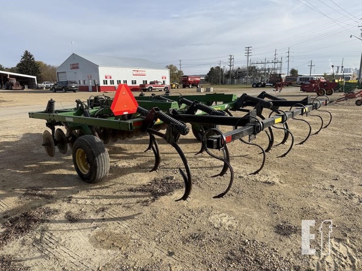 john-deere-714-image-5