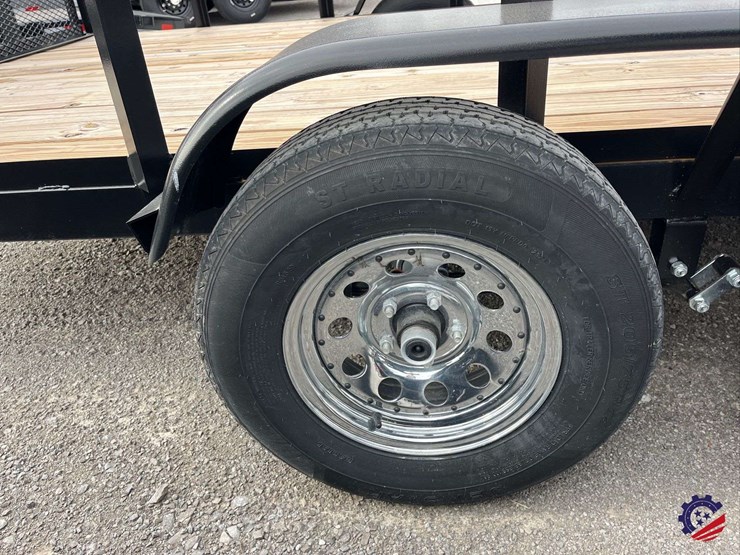 2024-benchmark-20’-utility-t/a-tag-trailer-image-15