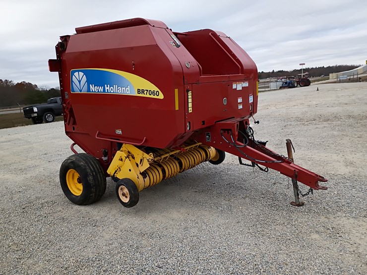 2014-new-holland-br7060-image-7