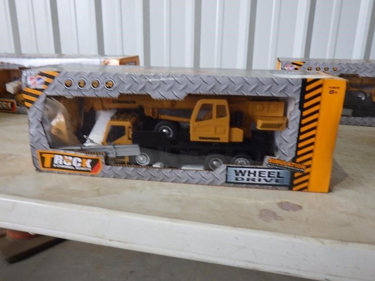 remote-control-crane-toy-image-1