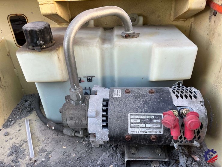 2021-jlg-4069le-image-28