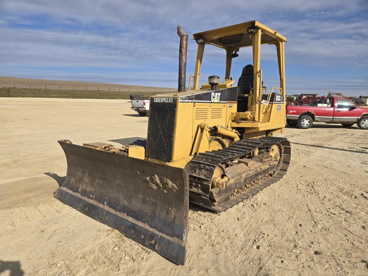 1996-caterpillar-d3c-image-1