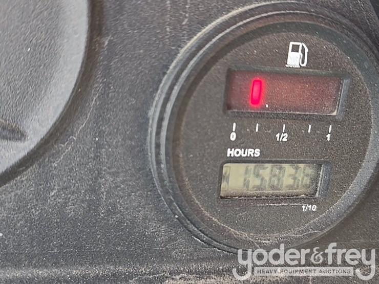 2019-club-car-carryall-1700-image-65