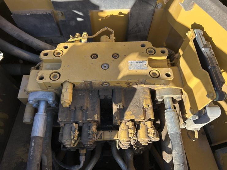 2014-caterpillar-336el-image-33