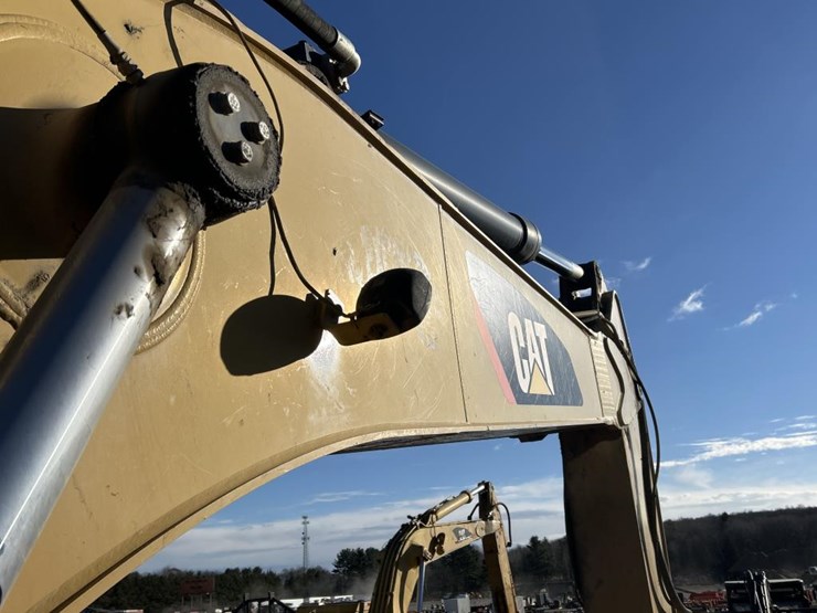 2014-caterpillar-336el-image-28