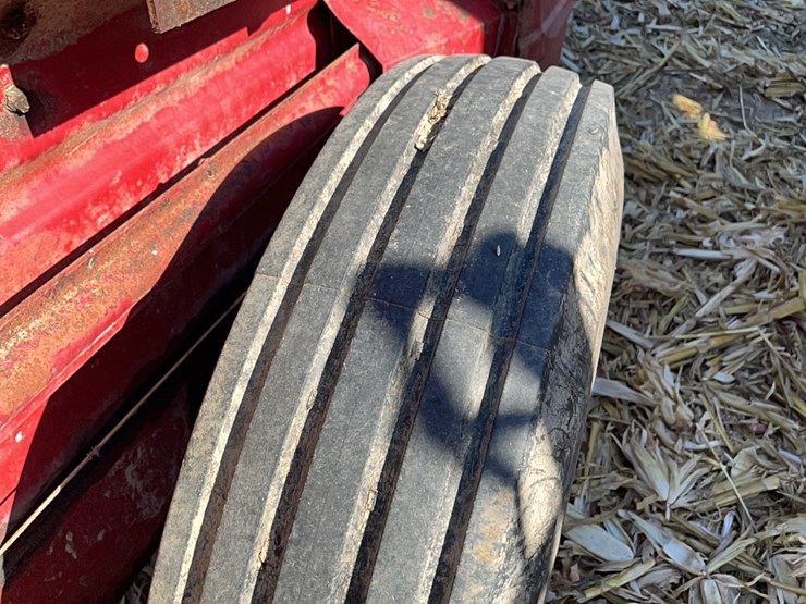 new-holland-514-image-8