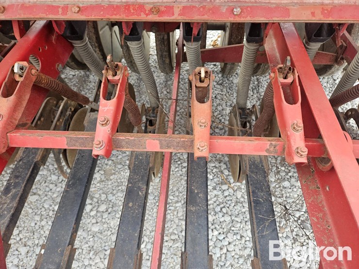 international-6200-image-13