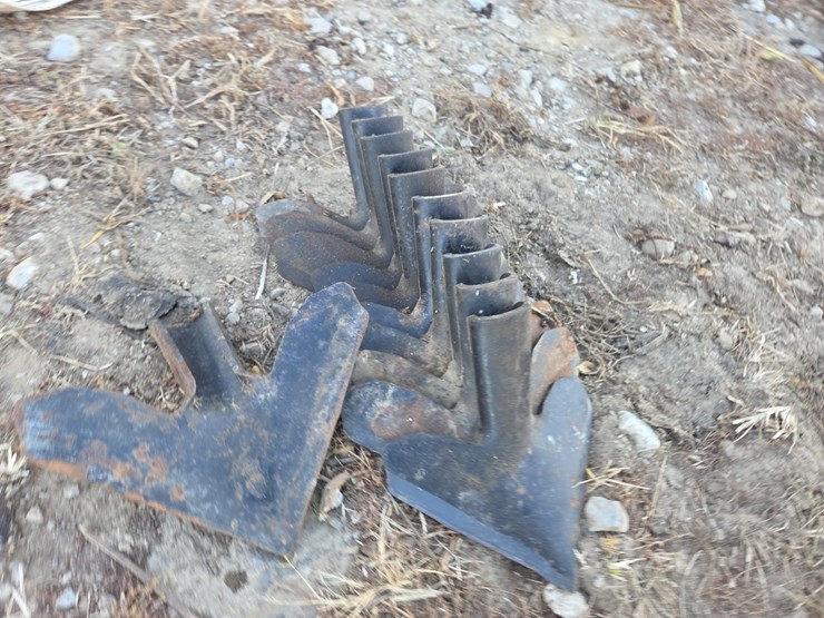 case-ih-200-image-34