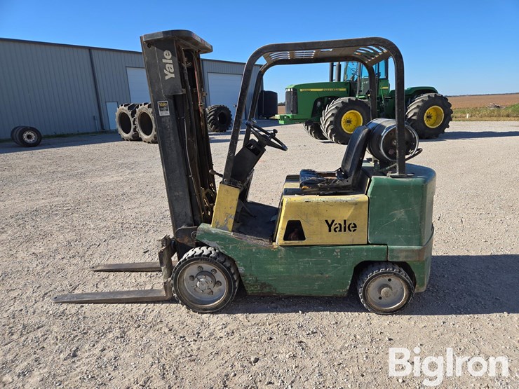 yale-forklift-image-8