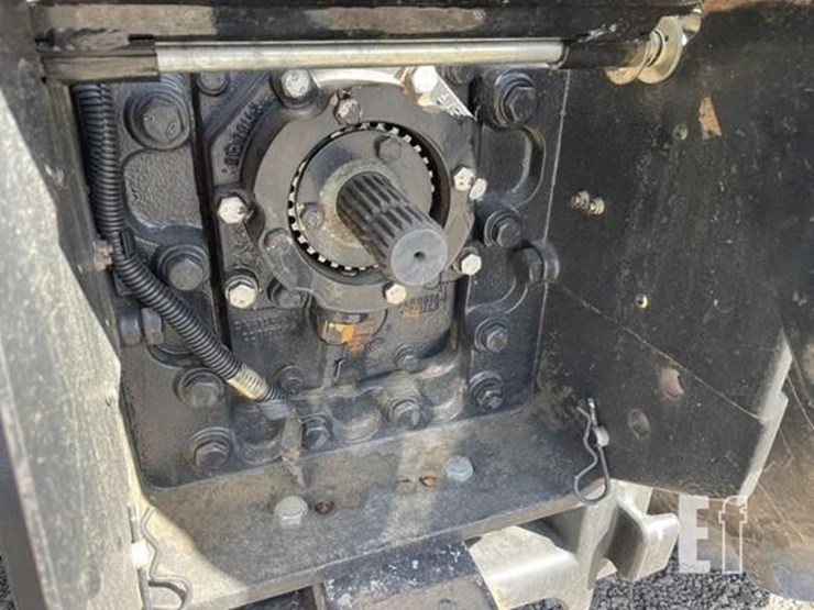 2012-case-ih-magnum-260-image-19