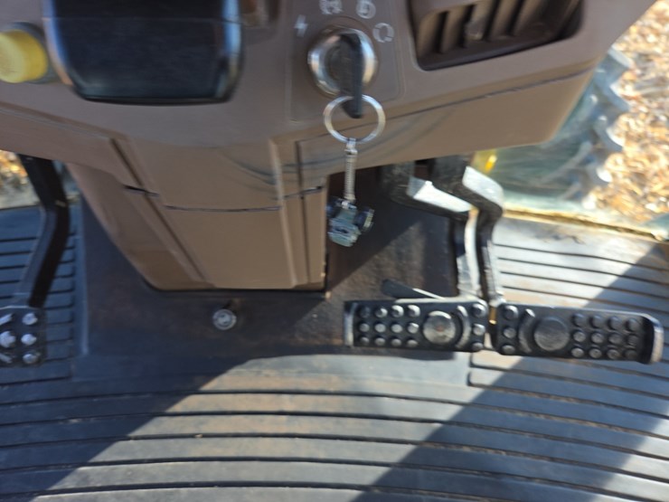 john-deere-7810-image-40