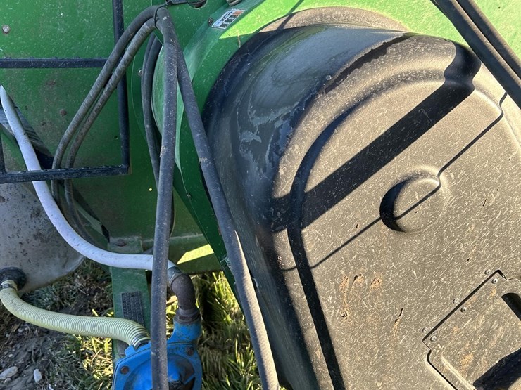 2010-parker-1348-image-6