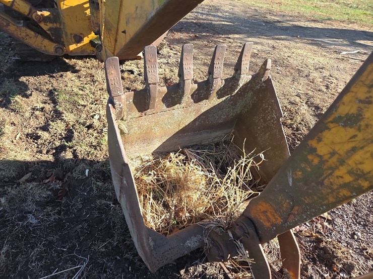 jd-455e-track-loader-w/-backhoe-image-25