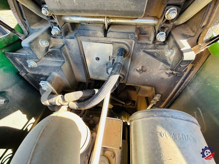 2016-john-deere-1025r-image-67