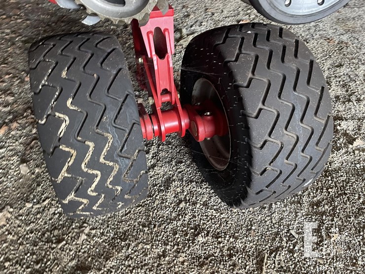 2024-case-ih-2160-image-11