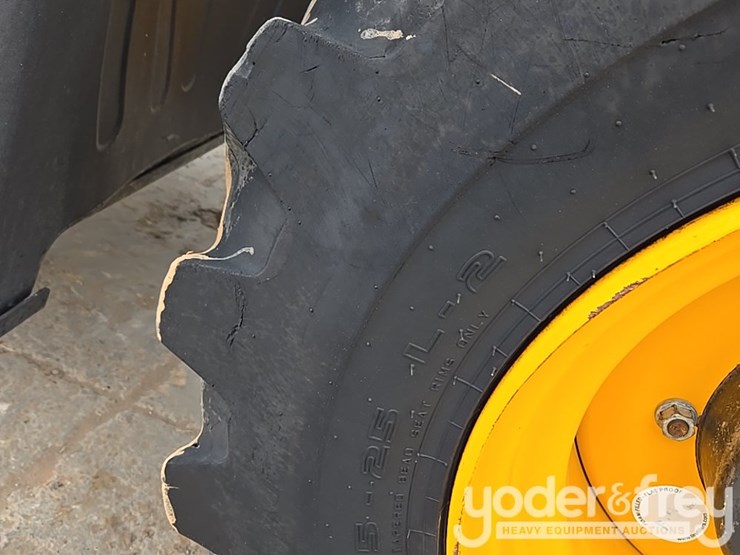 2017-jcb-510-56-image-25