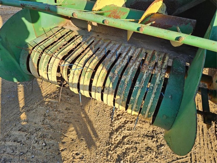 john-deere-14t-image-16