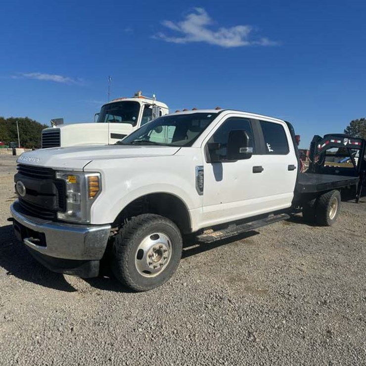 2018 FORD F350 XL