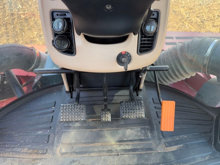 2023-case-ih-540-image-45