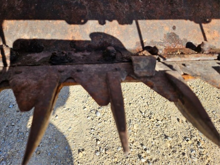 new-holland-477-image-18