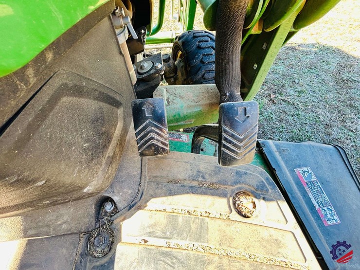 2016-john-deere-1025r-image-85