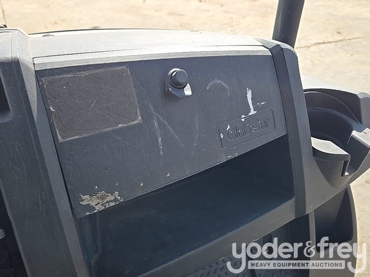 2019-club-car-carryall-1700-image-61