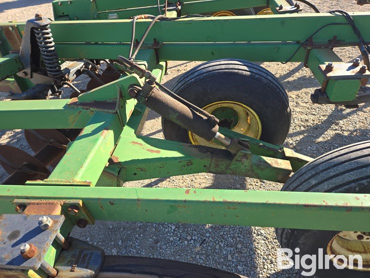 john-deere-714-image-11