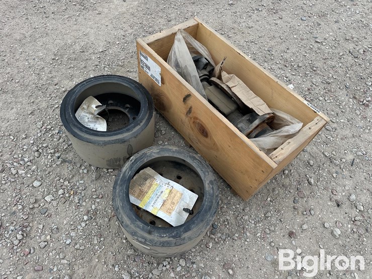 john-deere-9000t-mid-roller-assembly-spindle-&-wheels-image-7