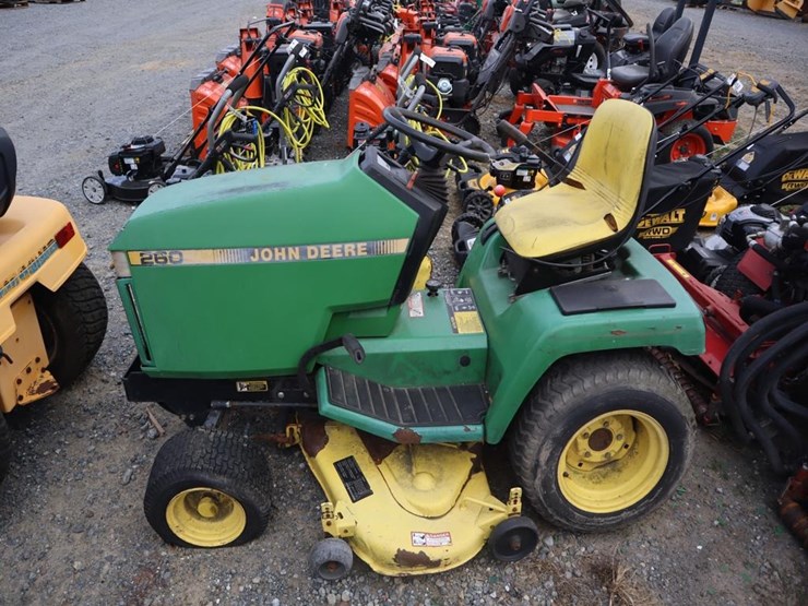 john-deere-260-image-5