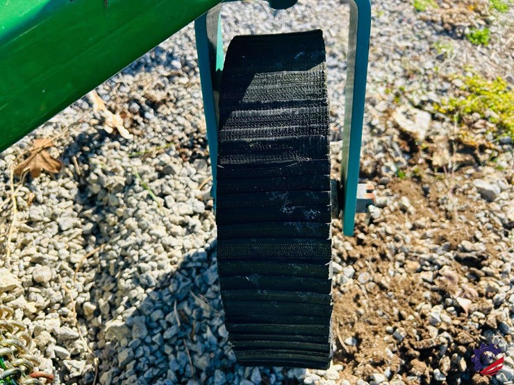 2016-john-deere-1025r-image-139