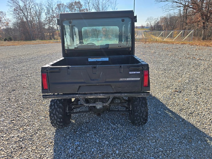 2015-polaris-ranger-crew-image-13