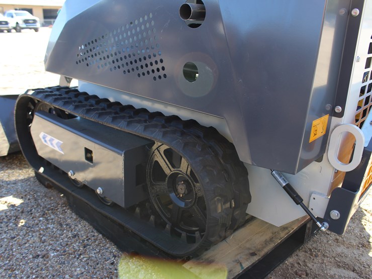 #3510-•-2025-mini-loader,-skid-steer-image-4
