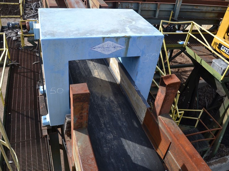 mdi-model-2000-whole-tree-metal-detector-w/-41"x44"-opening-w/-41"x17'-belt-feed-w/-fiberglass-section-w/-no-drive-drive-of-ladder-back-conveyor-w/-control-image-8