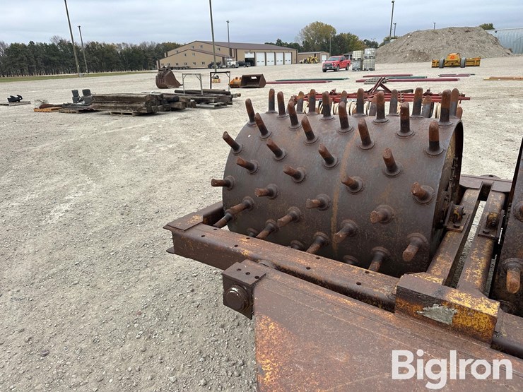 pull-type-double-drum-sheepsfoot-compactor-image-15